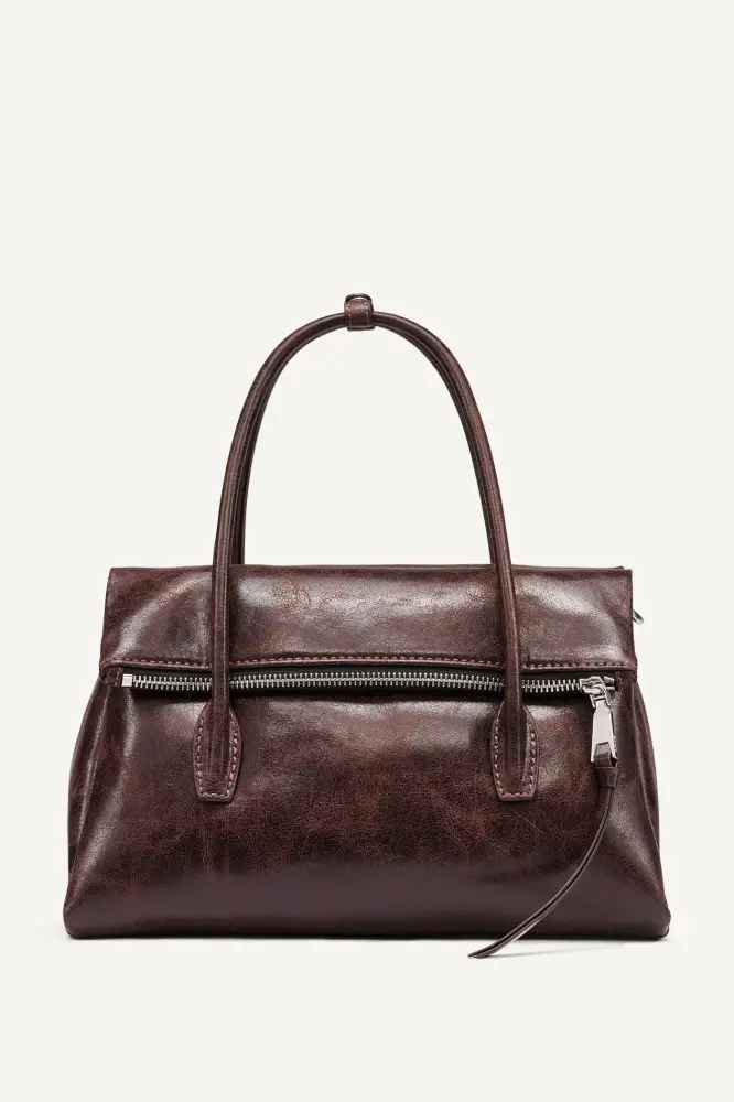 حقيبة DKNY