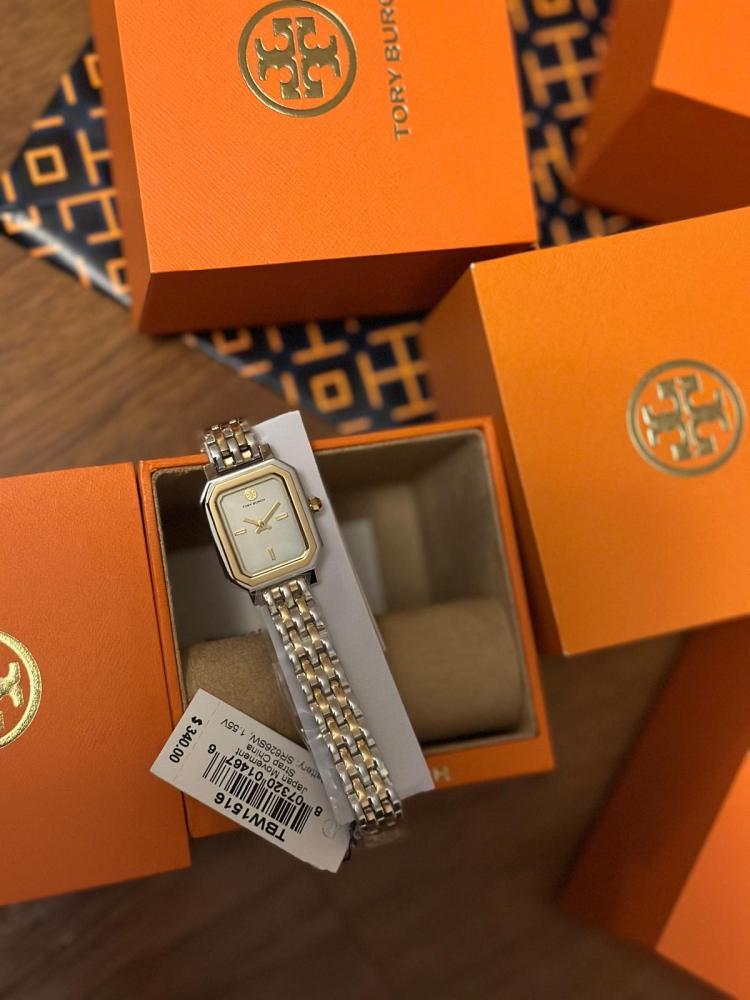 ساعة Tory Burch