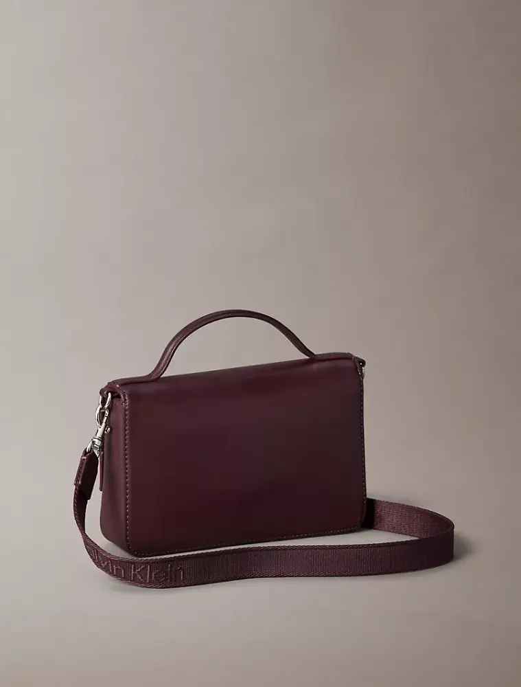 حقيبة Calvin Klein
