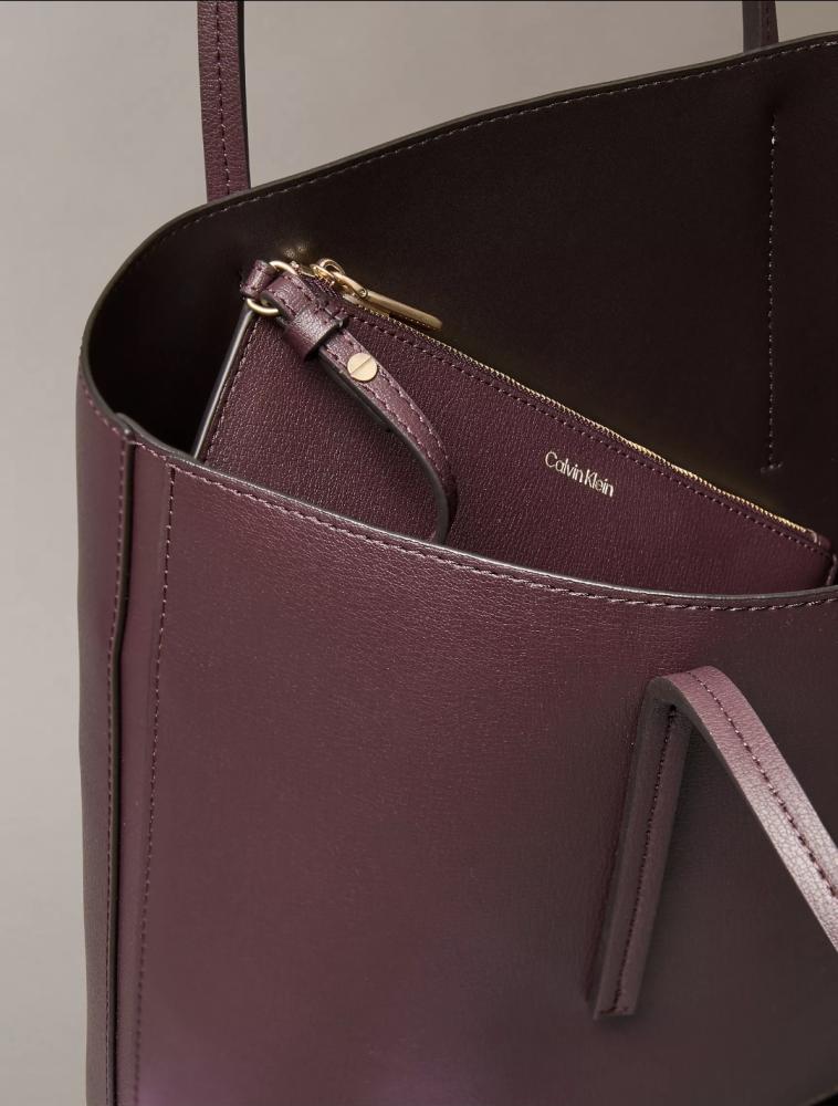 حقيبة Calvin Klein