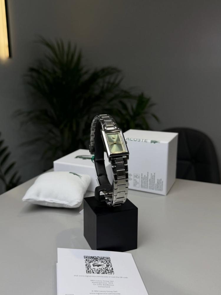 ساعة Lacoste
