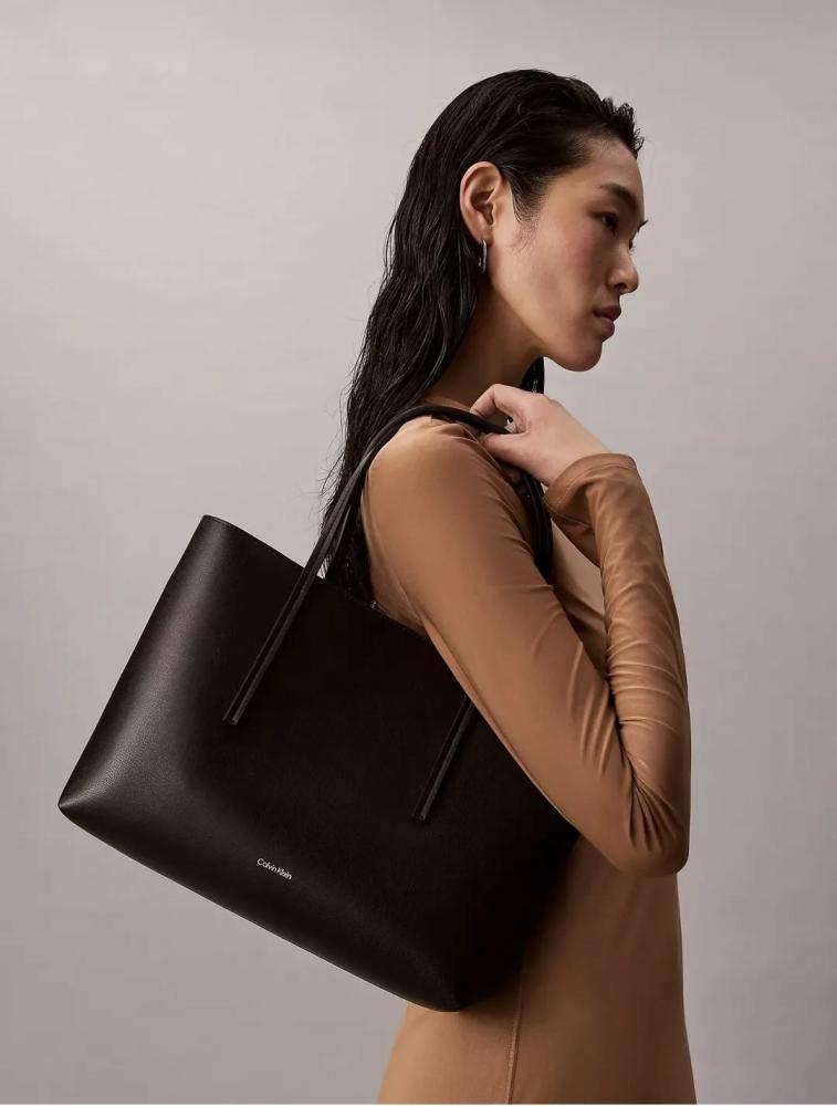 حقيبة Calvin Klein
