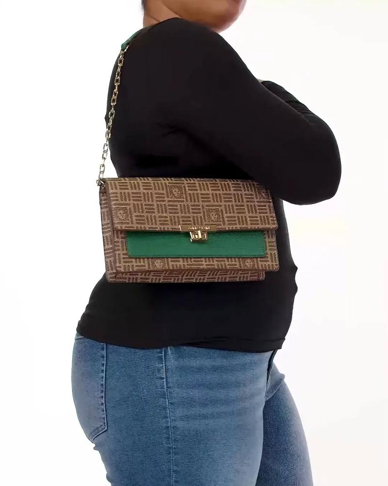 حقيبة Anne Klein