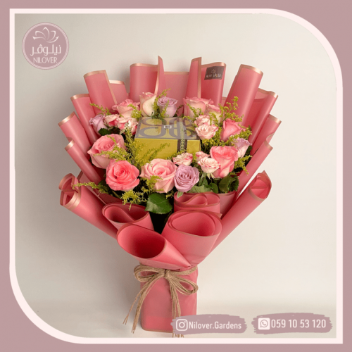 باقة ورد بينك مع شوكولاتة باتشي