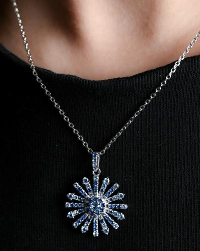 عقد فضه عيار 925 مرصع بأحجار التوباز الطبيعي