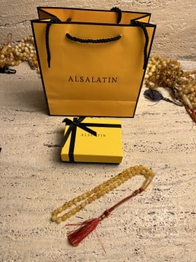 سبحه كهرمان حر  طبيعية