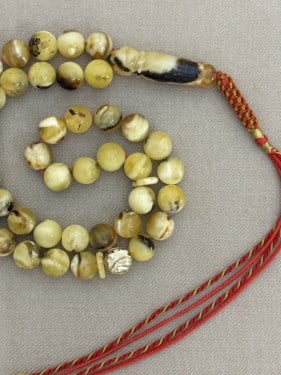 سبحه كهرمان حر شوائب طبيعية