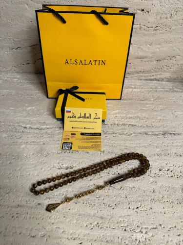 سبحة كهرمان حر  شوائب طبيعية مذهب مع شكة ذهبي