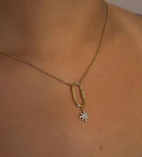 Shining star necklace - سلسلة النجمة الامعة