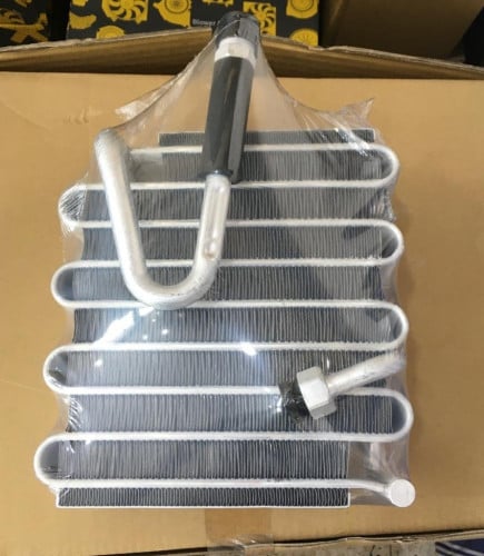 EVAPORATOR COIL TOYOTA HILUX R-134A No 10701T  ثلاجة سيارة هايلكس