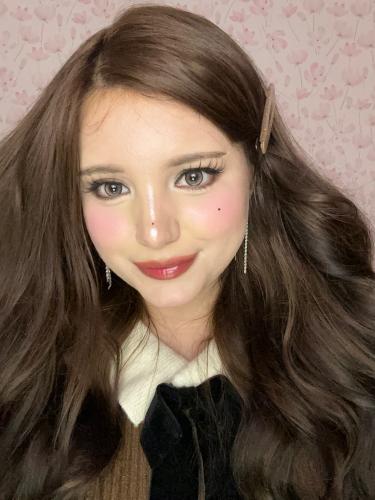 تايني بيور عدسات سنويه