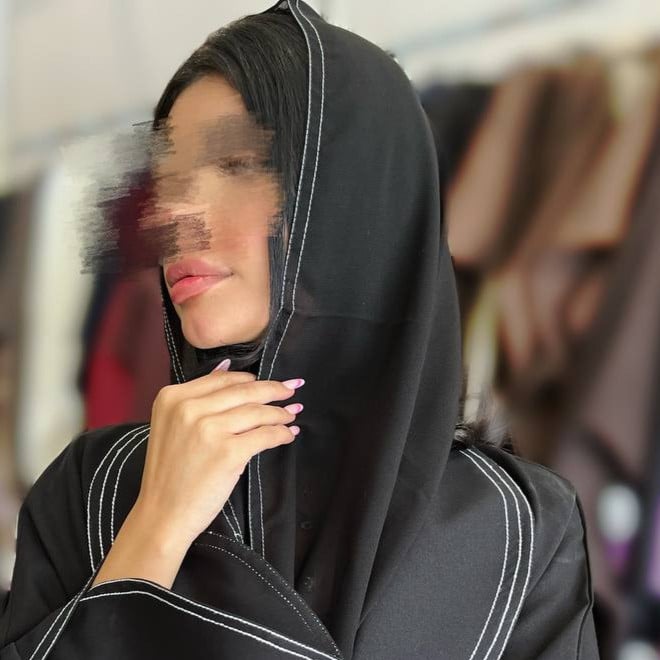 طرحة نفس لون العباية
