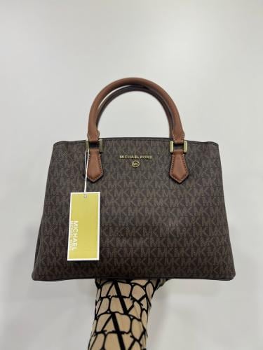 شنطة مايكل كورس