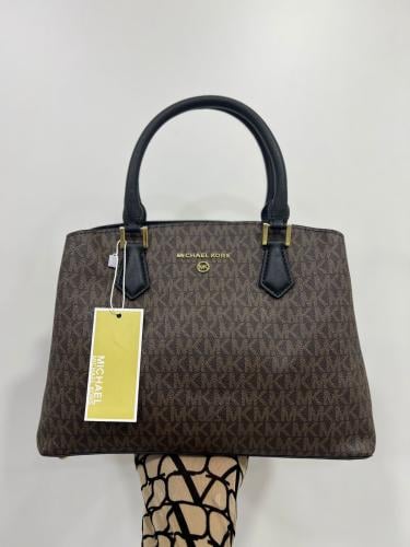 شنطة نسائية