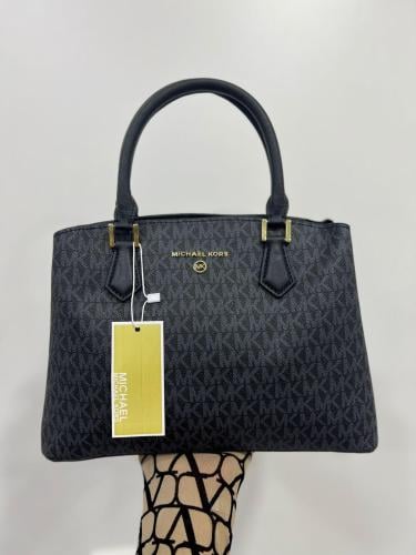 شنطة مايكل كورس