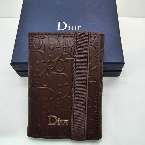 ديور بوك للجنسين