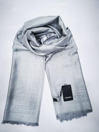 وشاح سان لوران