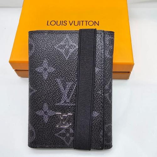 لويس فيتون بوك للجنسين