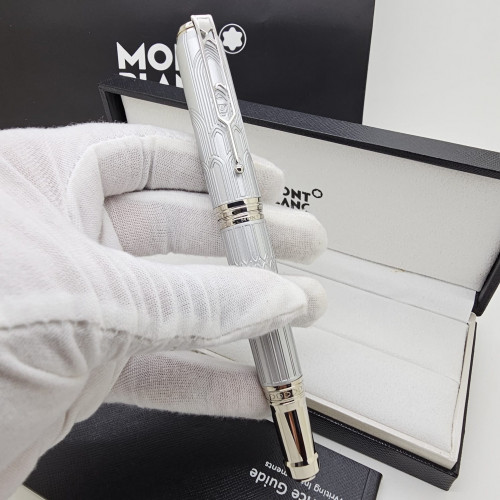 قلم مونت بلانك درجة أولى