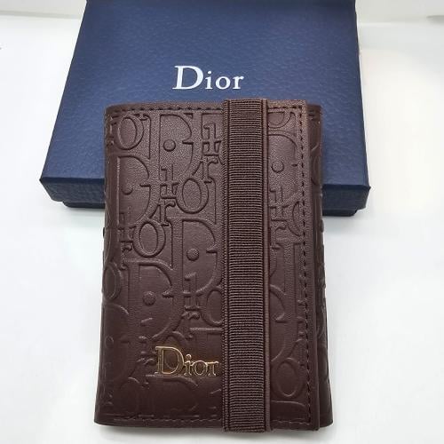 ديور بوك للجنسين