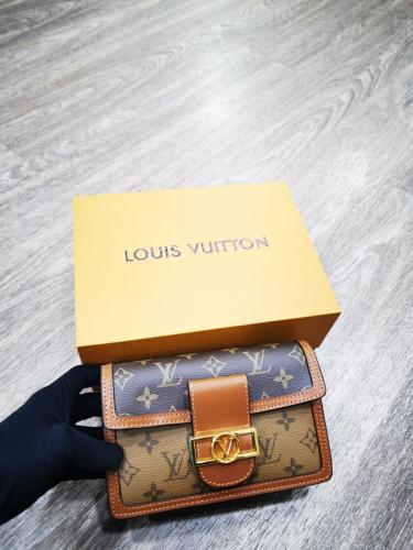 شنطة لويس فيتون