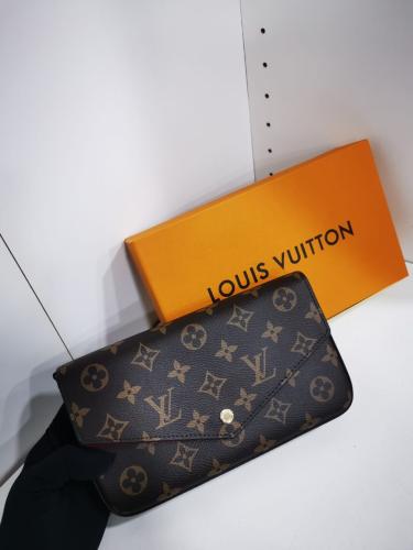 شنطة لويس فيتون