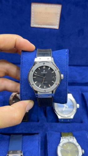 ساعة هوبلو نسائية كوبي سويس