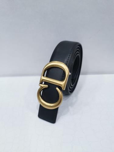 أحزمة ماركات عالمية درجة أولى