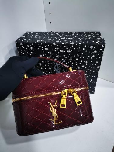 شنطة سان لوران