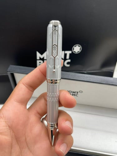 قلم مونت بلانك درجة أولى