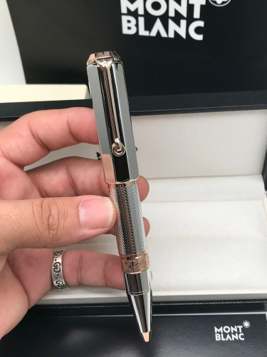 قلم مونت بلانك درجة أولى