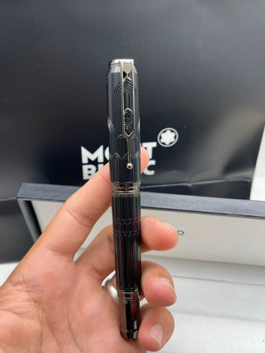 قلم مونت بلانك درجة أولى