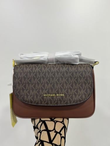 شنطة مايكل كورس