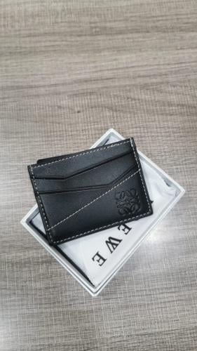 محفظة لويفي