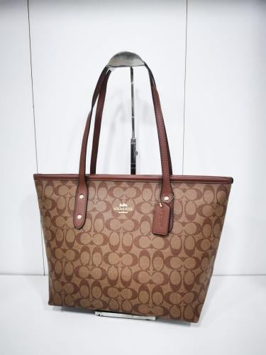 شنطة كوتش نسائية