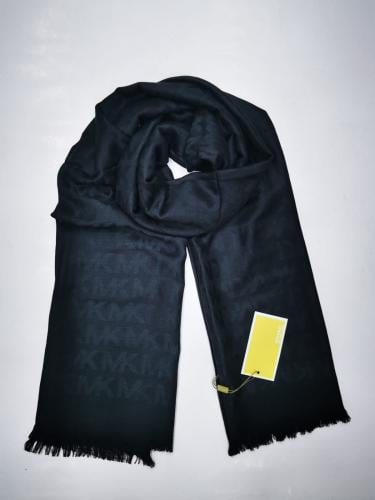 وشاح مايكل كورس