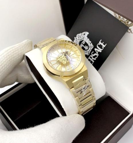 ساعات نسائية