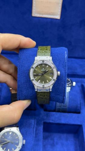 ساعة هوبلو نسائية كوبي سويس