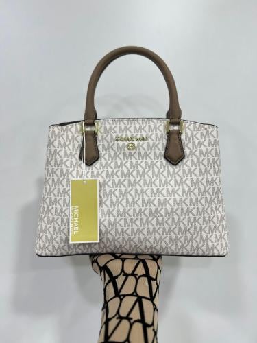 شنطة مايكل كورس