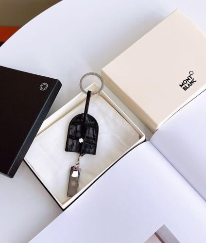 مون بلان ميدالية للجنسين ☑️