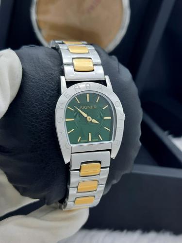 آغنر نسائية