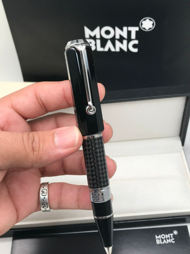 قلم مونت بلانك درجة أولى