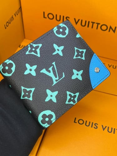 محفظة لويس فيتون درجة أولى