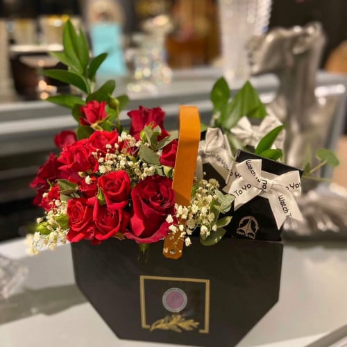 عقد وإسوارة واتش تو يو
