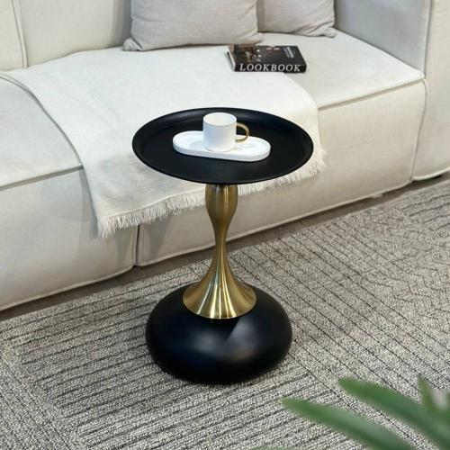 طاولة خدمة أنيقة وعصرية table