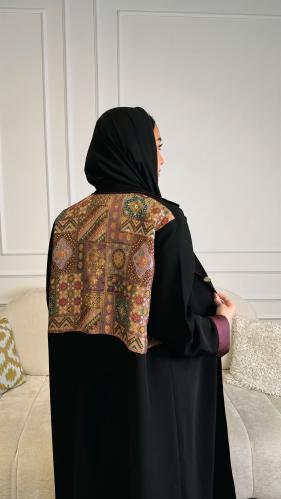 عباية بليزر مزينة بجاكار هندي مشجر من الخلف
