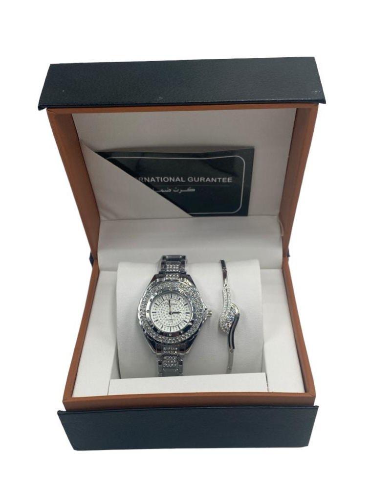 طقم ساعة نسائي مع اسوارة