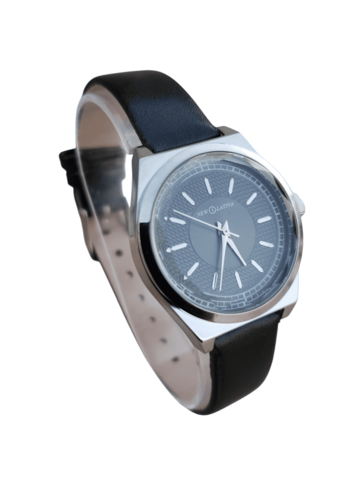 ساعة يد ولادي نيو لاتينا دائري جلد