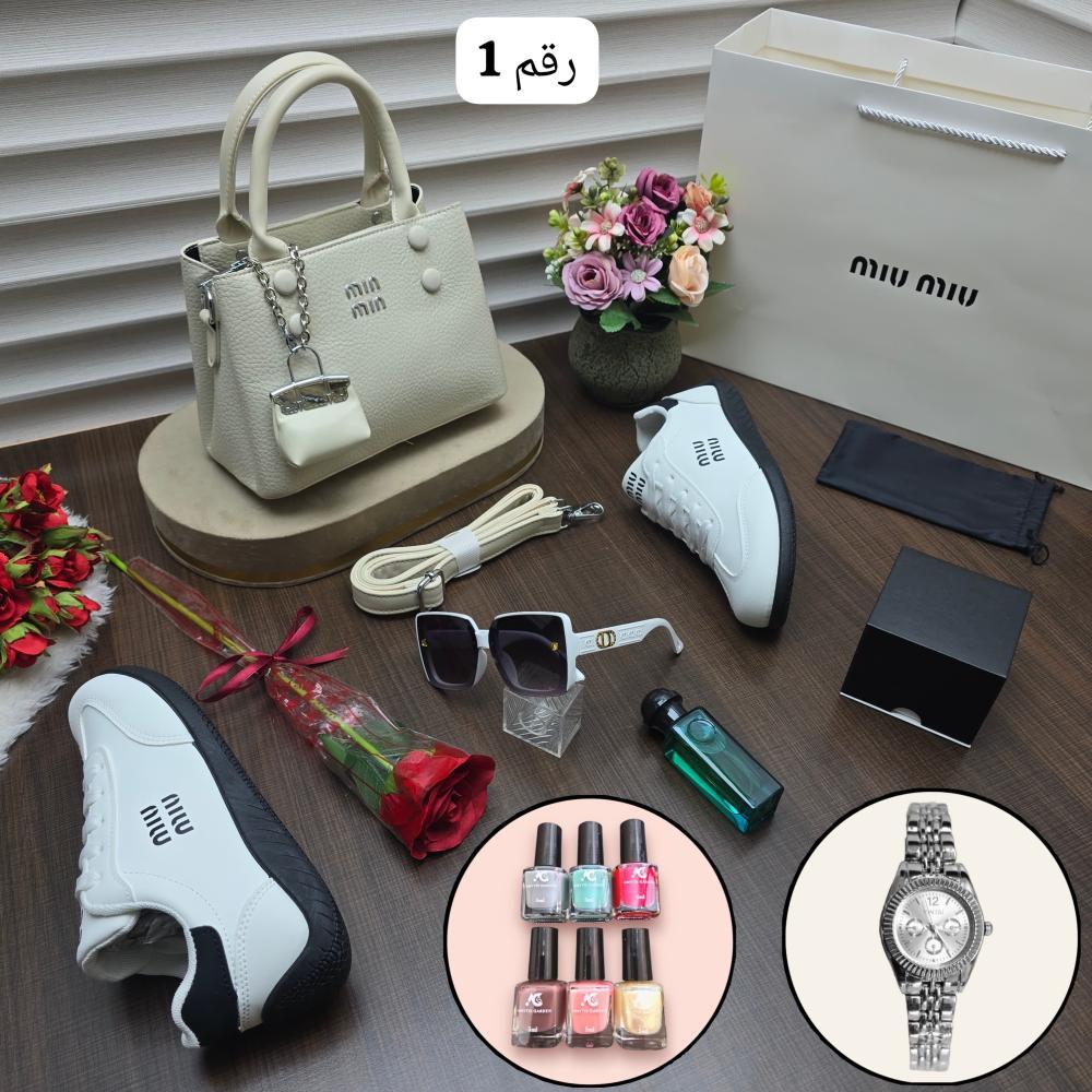 طقم نسائي ماركة ميو ميو مع هديه