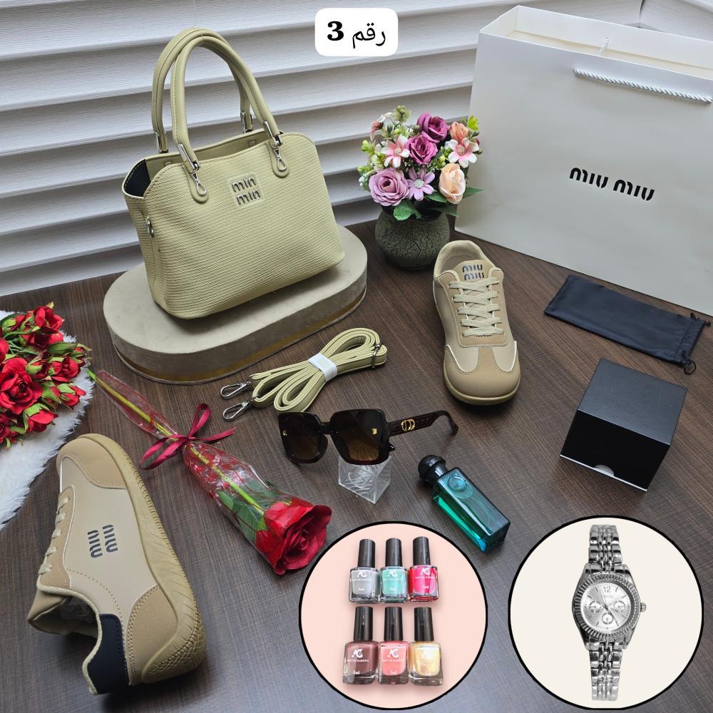 طقم نسائي ماركة ميو ميو مع هديه